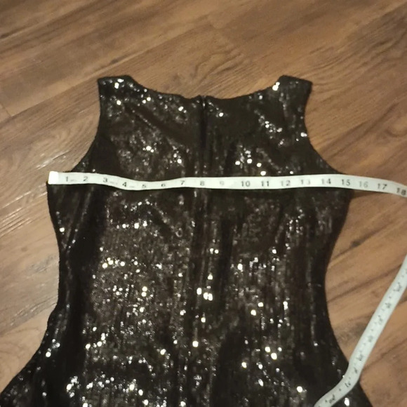 Jacqueline Quinn Black Sequined Fitted Scoop Neck Tank Skater Mini Dress A38 - Picture 6 of 6